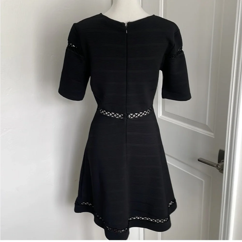 EUC Topshop Cut Out Fit and Flare Dress Size 6